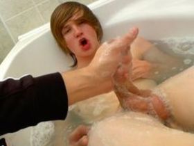 Молодой парень с улицы дрочка члена