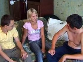 Русское би порно 5 Молодые и взрослый мужик